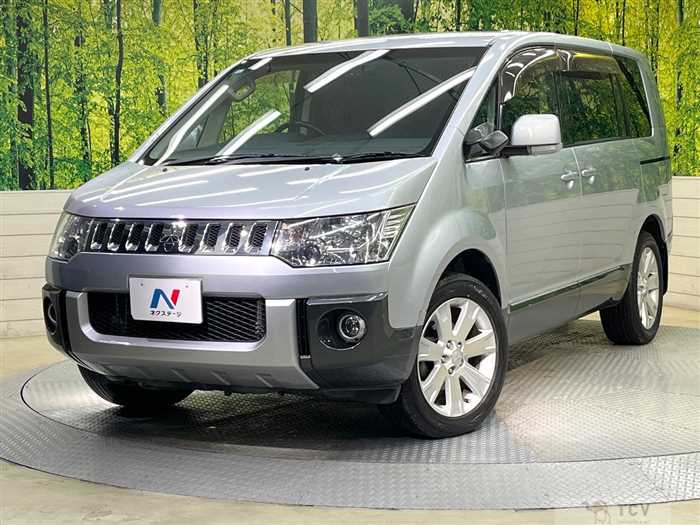 2013 Mitsubishi Delica D5