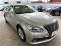 2013 Toyota Crown