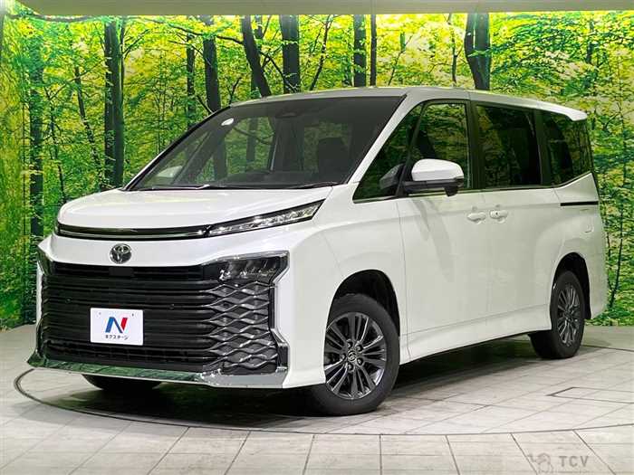2023 Toyota Voxy