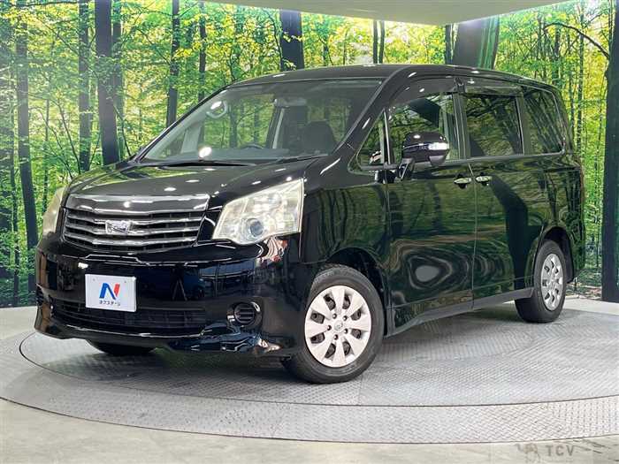 2013 Toyota Noah