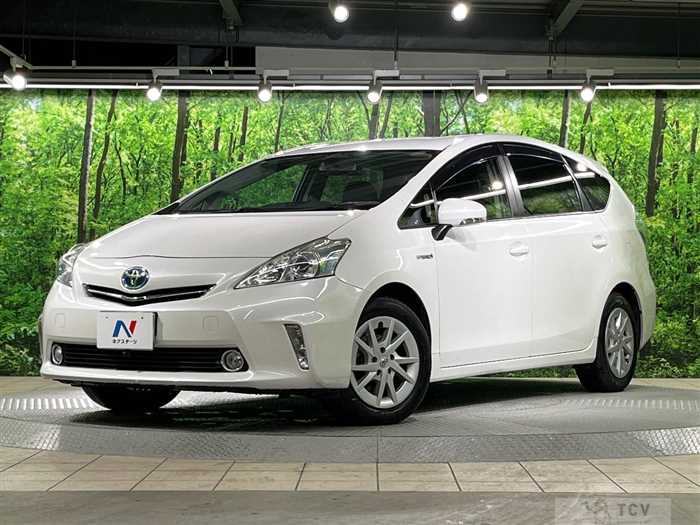 2013 Toyota PRIUS α