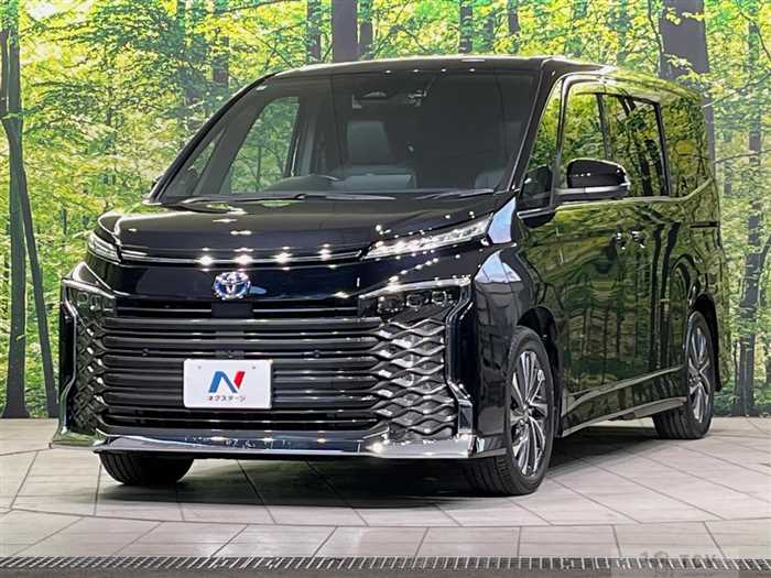2023 Toyota Voxy