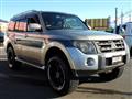 2006 Mitsubishi Pajero