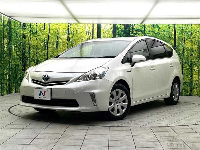 2013 Toyota PRIUS α