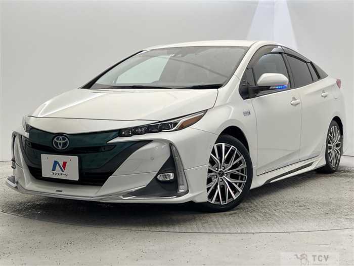 2018 Toyota Prius PHV