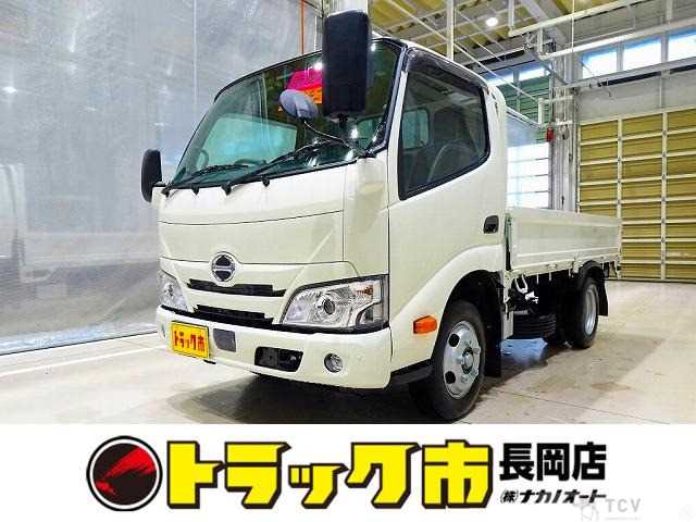 2025 Hino Dutro