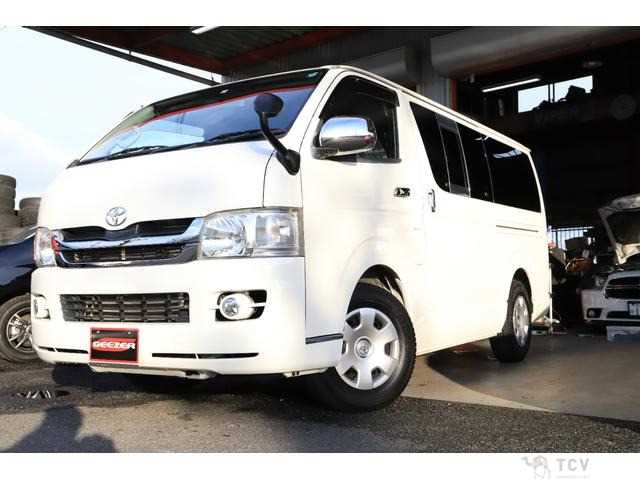 2009 Toyota Regiusace Van