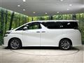 2017 Toyota Vellfire