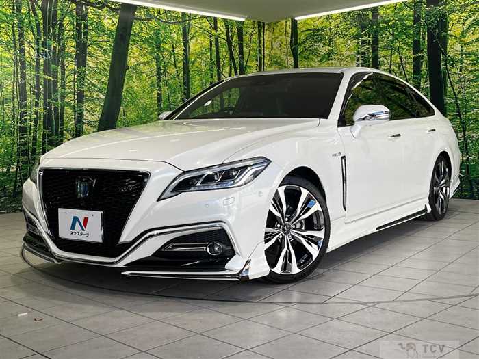 2018 Toyota Crown Hybrid