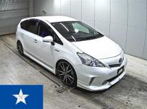 2013 Toyota PRIUS α