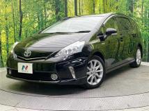 2013 Toyota PRIUS α