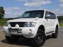2005 Mitsubishi Pajero
