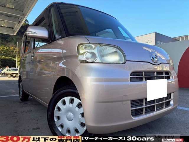 2010 Daihatsu Tanto