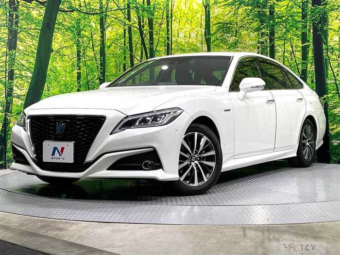 2018 Toyota Crown Hybrid