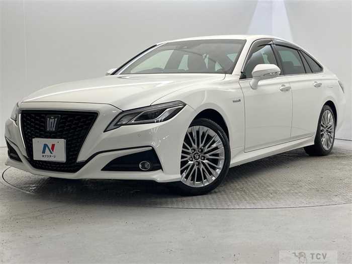 2019 Toyota Crown Hybrid