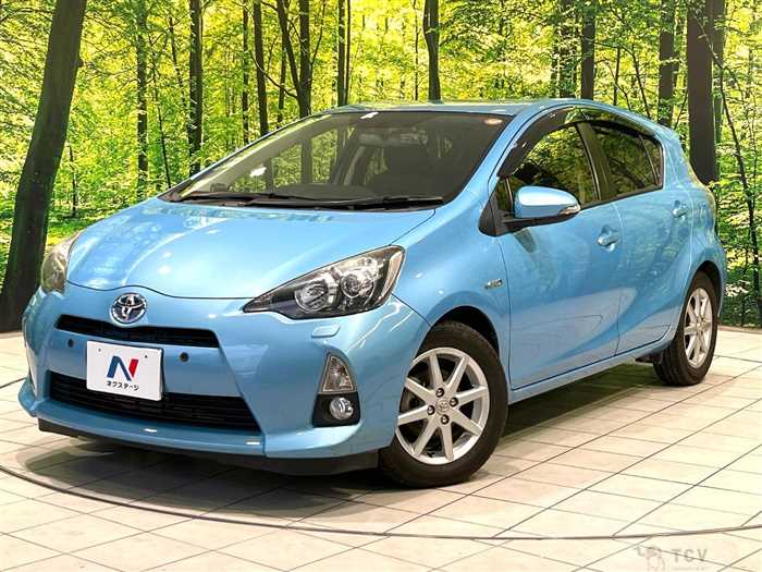 2013 Toyota AQUA