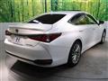 2019 Lexus ES