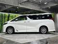 2019 Toyota Alphard Hybrid