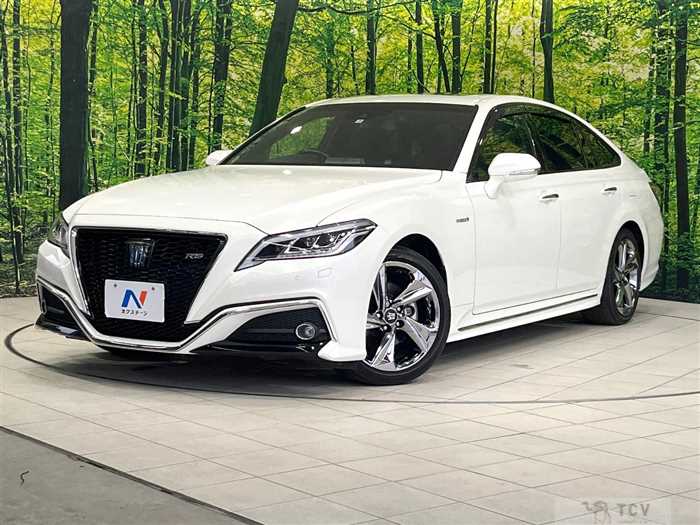 2019 Toyota Crown Hybrid