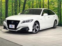 2019 Toyota Crown Hybrid
