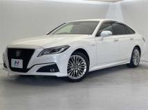 2020 Toyota Crown Hybrid