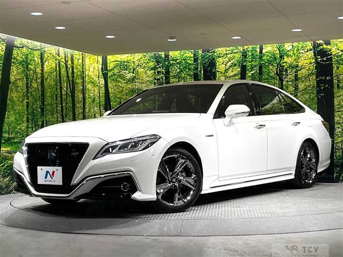 2019 Toyota Crown Hybrid