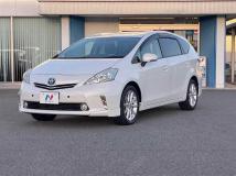 2013 Toyota PRIUS α