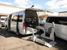 2006 Toyota Hiace Commuter