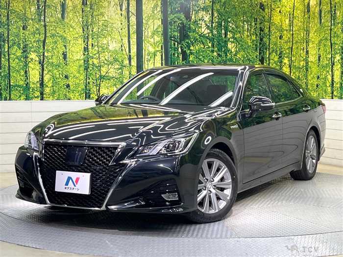 2017 Toyota Crown Hybrid