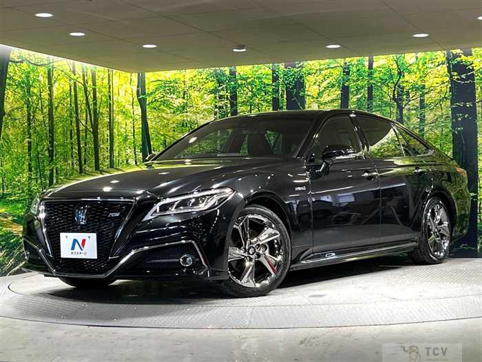 2019 Toyota Crown Hybrid
