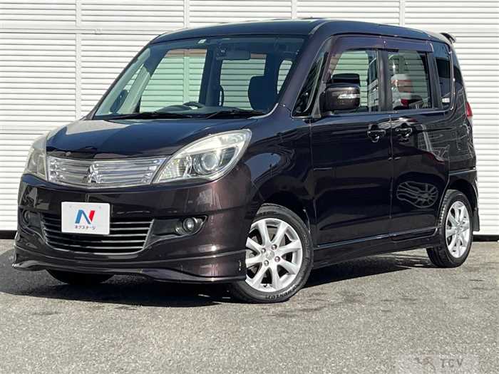 2013 Mitsubishi Delica D2