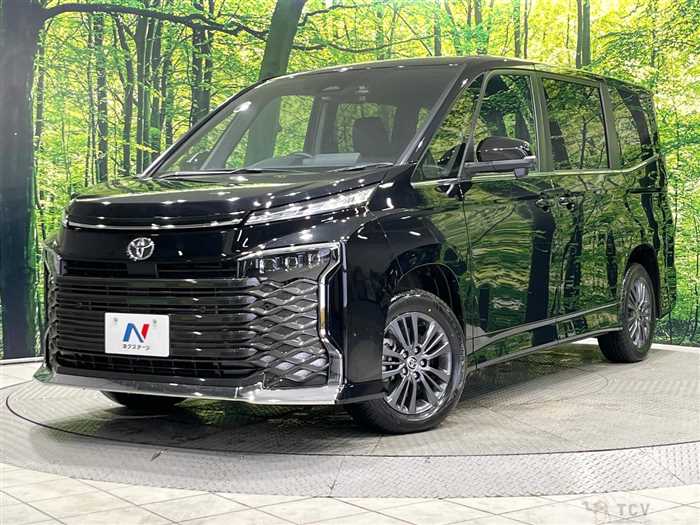 2025 Toyota Voxy