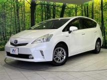 2014 Toyota PRIUS α