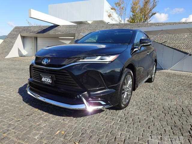 2022 Toyota Harrier Hybrid