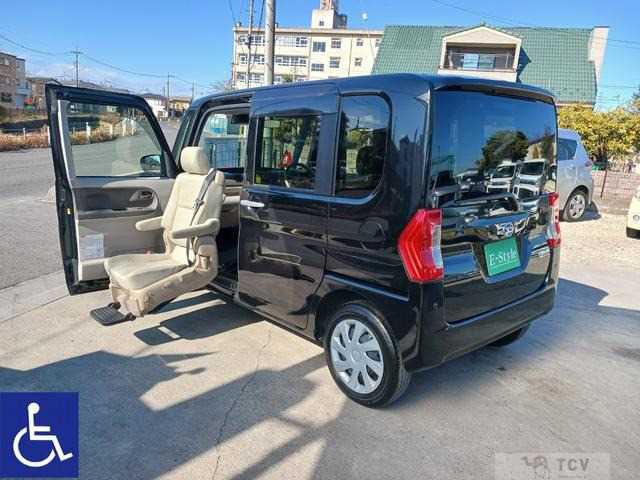 2018 Daihatsu Tanto