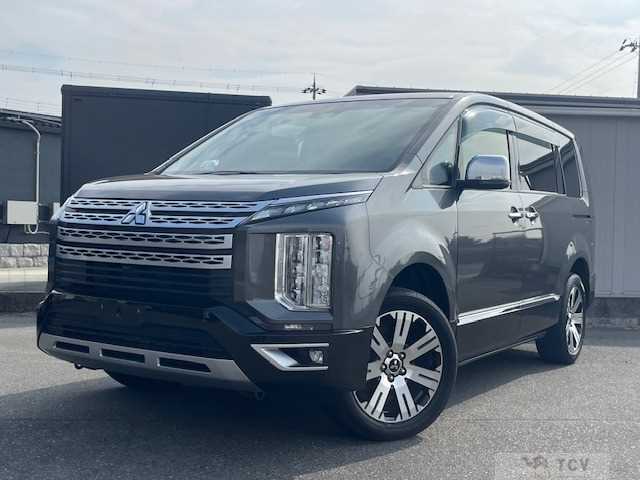 2021 Mitsubishi Delica D5