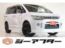 2016 Mitsubishi Delica D5