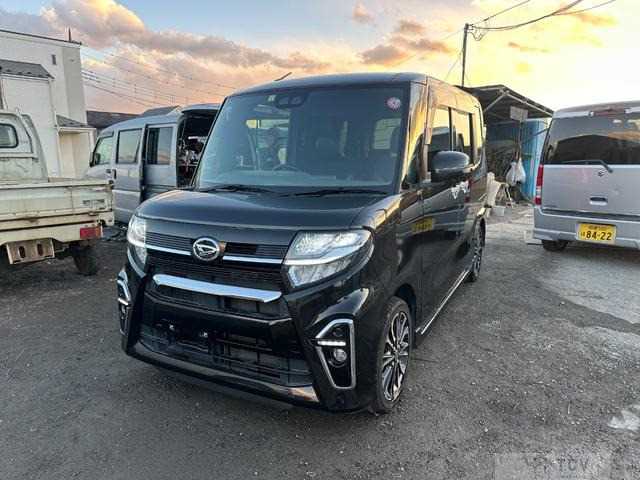 2020 Daihatsu Tanto Custom
