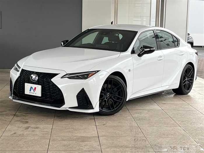 2022 Lexus IS
