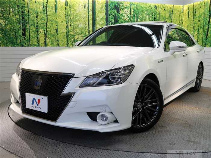 2015 Toyota Crown Hybrid