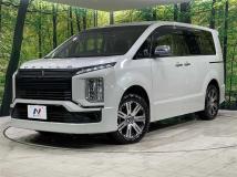 2019 Mitsubishi Delica D5