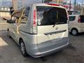 2011 Nissan Serena