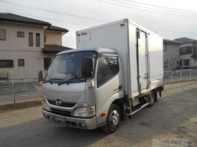 2013 Hino Dutro