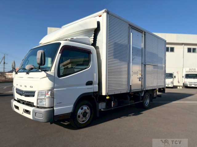 2015 Mitsubishi Canter