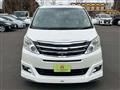 2012 Toyota Alphard Hybrid