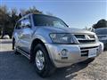 2004 Mitsubishi Pajero