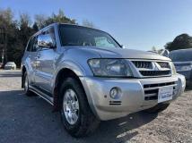 2004 Mitsubishi Pajero