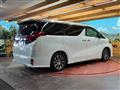 2015 Toyota Alphard Hybrid