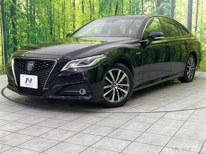 2019 Toyota Crown Hybrid