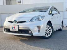 2015 Toyota Prius PHV